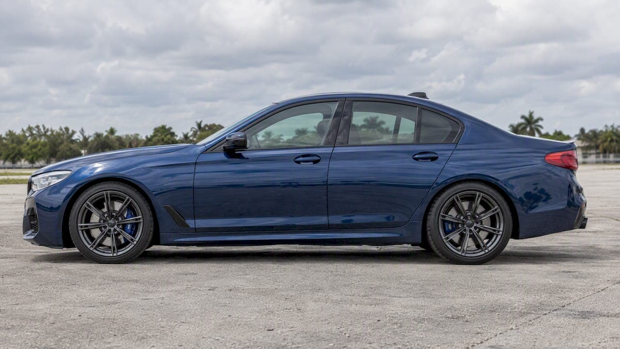 Staggered vs. Square Tires: Which Setup Fits Your Car?